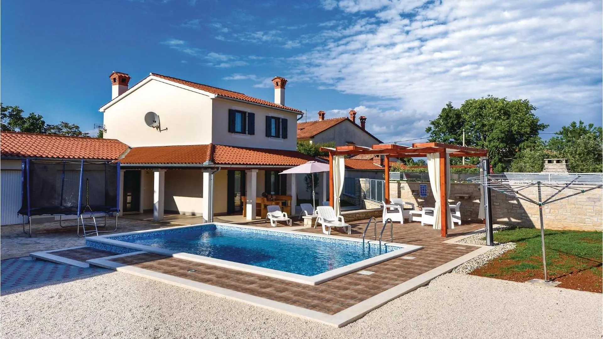 Lovely Home In Rebici With Kitchen Holiday home